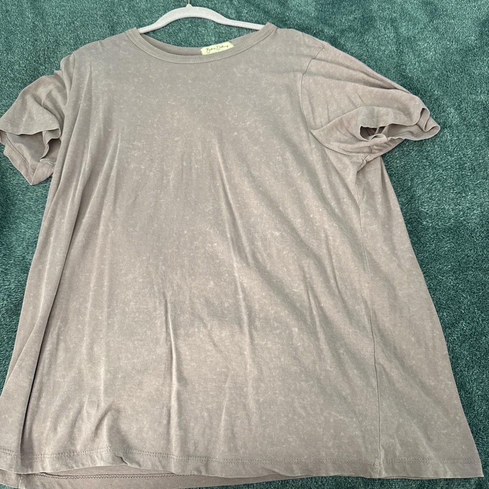 Gray Short Sleeve T-Shirt